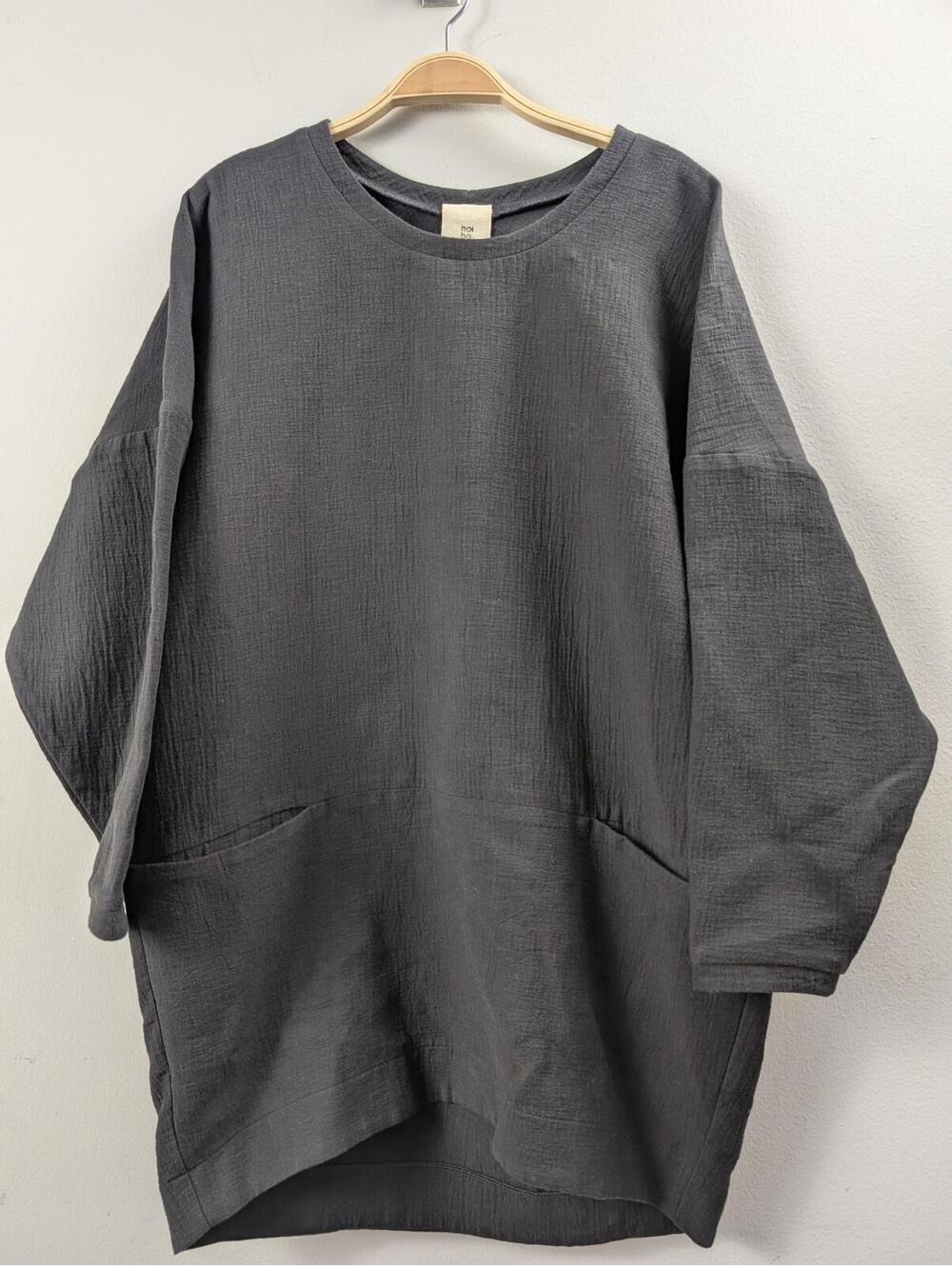 Hoi Bo Minimalist Canadian Fashion Relaxed Fit Comfort Sustainable Fashion Tunic
